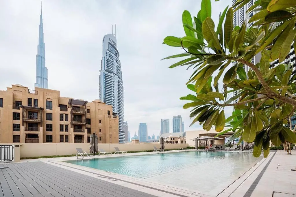 Burj Royale High Floor Apartment Near Dubai Mall United Arab Emirates